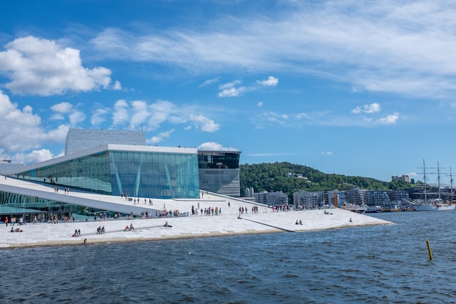 Ocakta yurt dışında tatile nereye gidilir: Oslo Opera Binası.